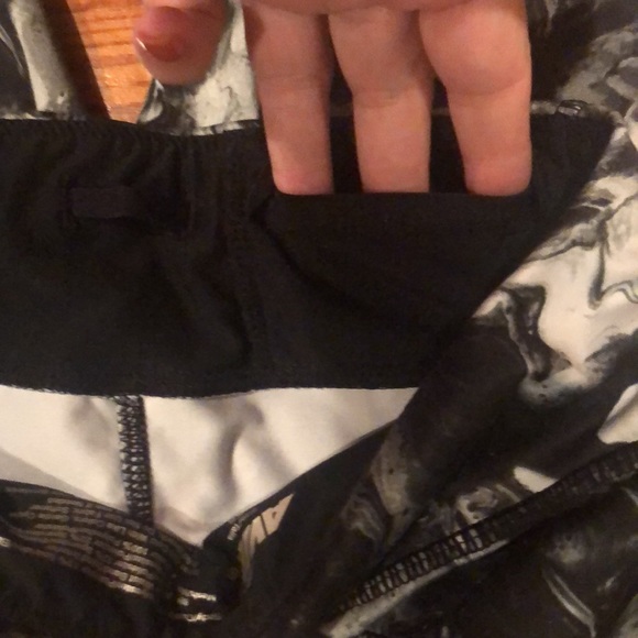 Avia brand XS Capri leggings - Picture 7 of 7